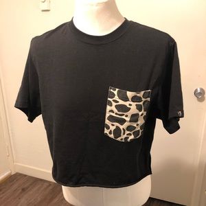 Black Cropped Top w Pocket Design